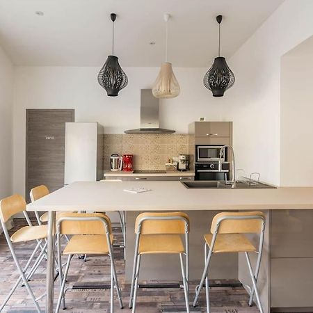 Superbe Appartement Avec Parking Gratuit Lons-le-Saunier Luaran gambar